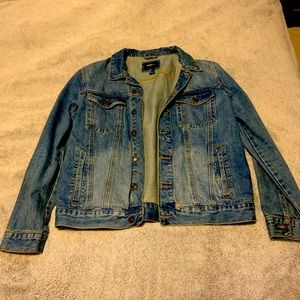 Forever 21 distressed denim jacket sz L